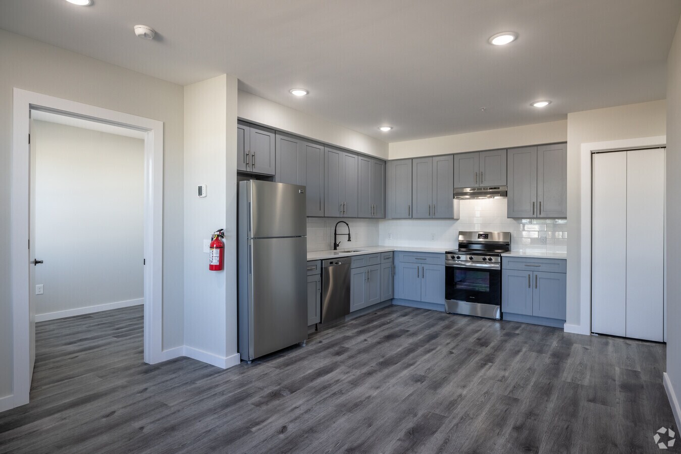 Gray shaker apartment kitchen